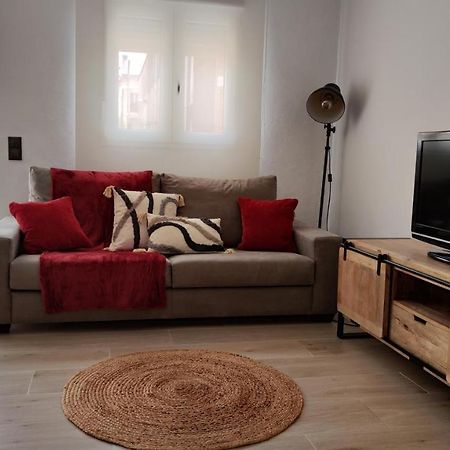 Casa Fotostudi37 Apartment Делтебре Екстериор снимка
