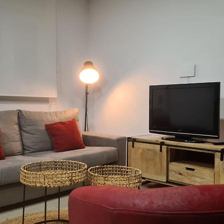 Casa Fotostudi37 Apartment Делтебре Екстериор снимка