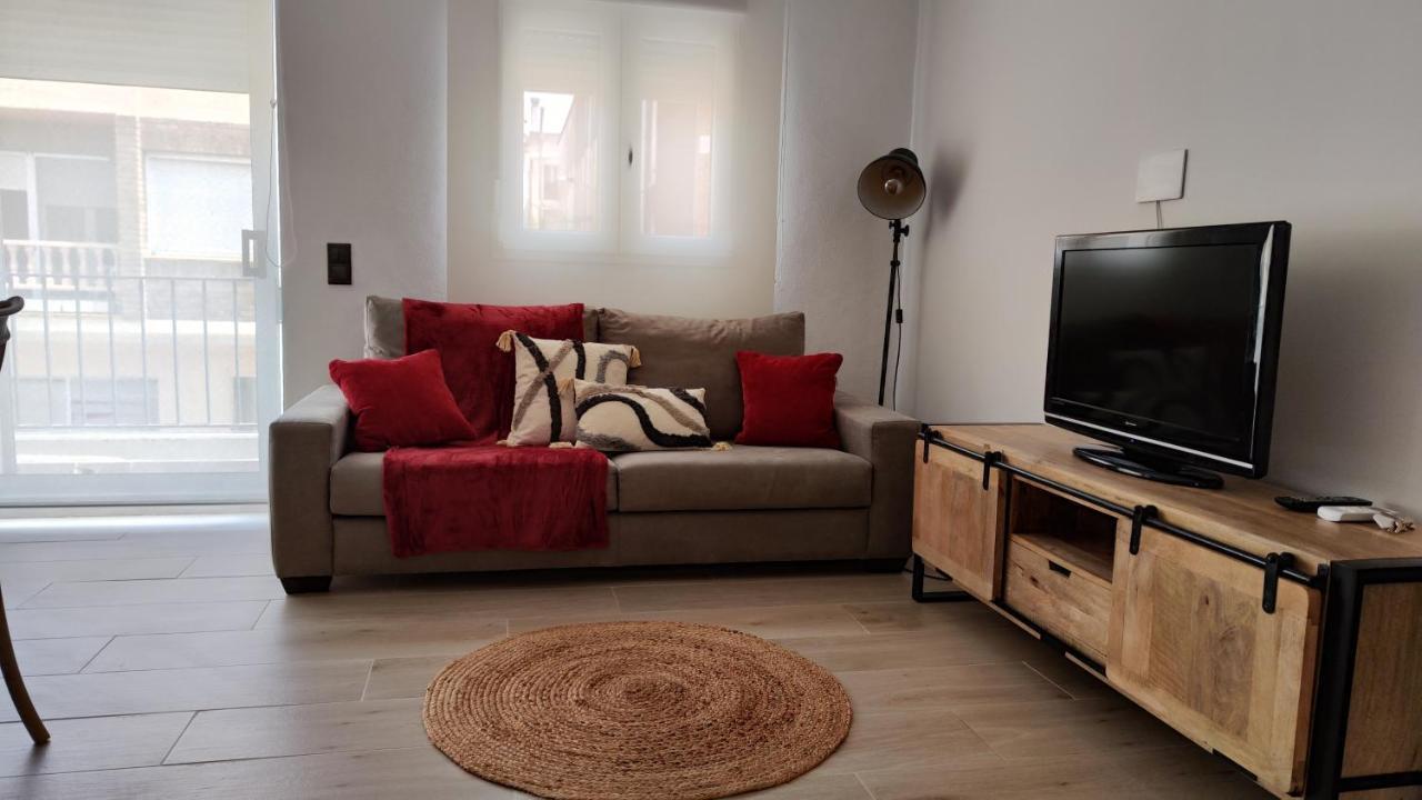 Casa Fotostudi37 Apartment Делтебре Екстериор снимка
