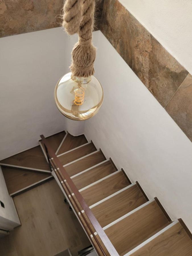 Casa Fotostudi37 Apartment Делтебре Екстериор снимка