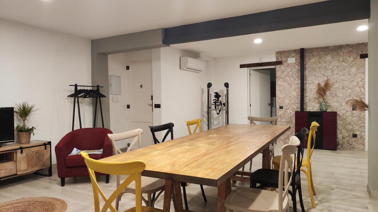 Casa Fotostudi37 Apartment Делтебре Екстериор снимка