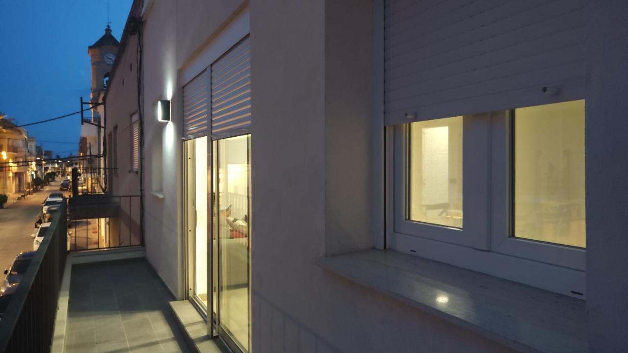 Casa Fotostudi37 Apartment Делтебре Екстериор снимка