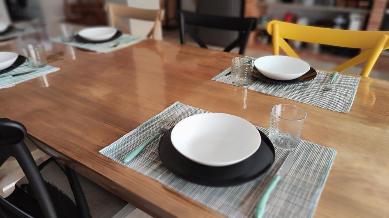 Casa Fotostudi37 Apartment Делтебре Екстериор снимка