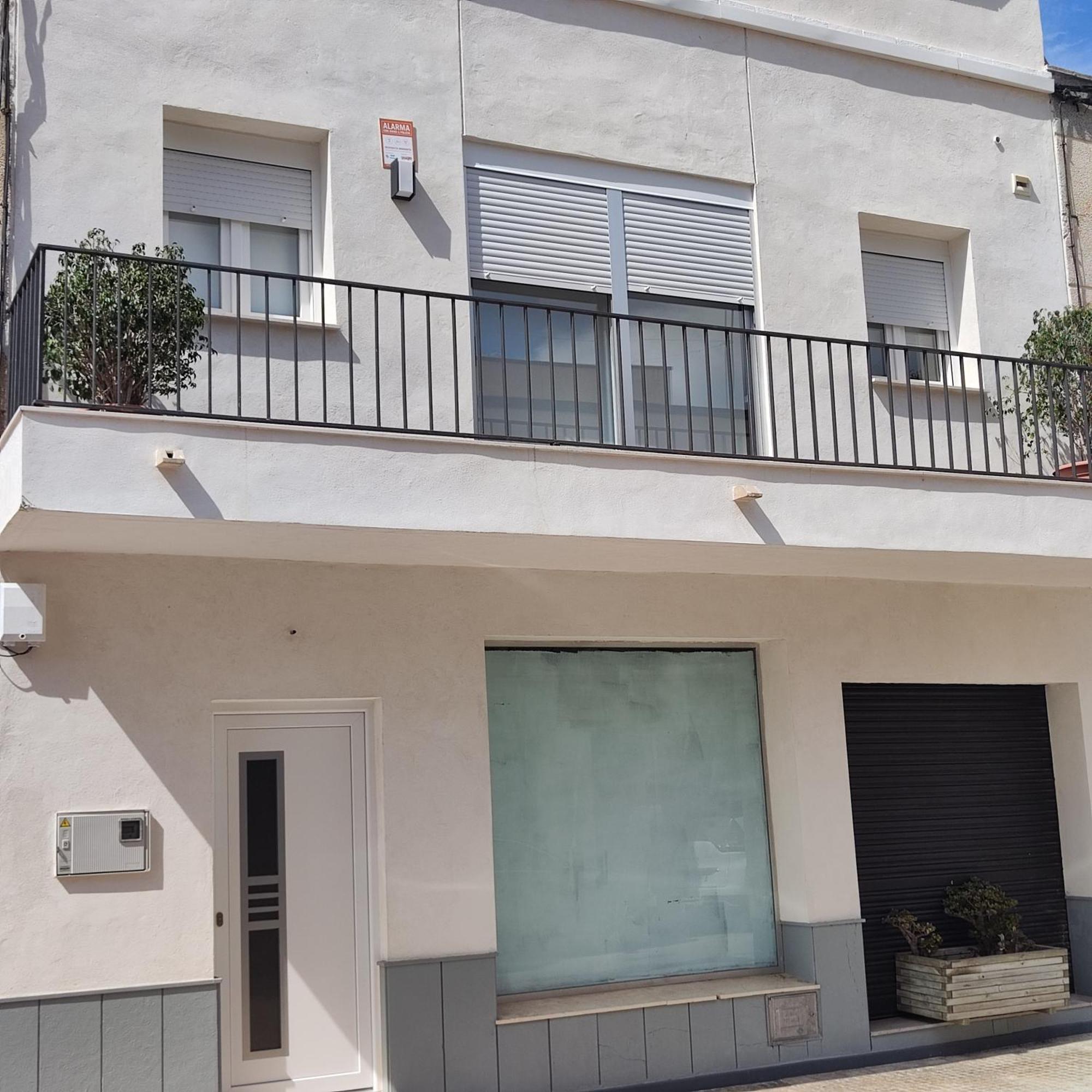 Casa Fotostudi37 Apartment Делтебре Екстериор снимка